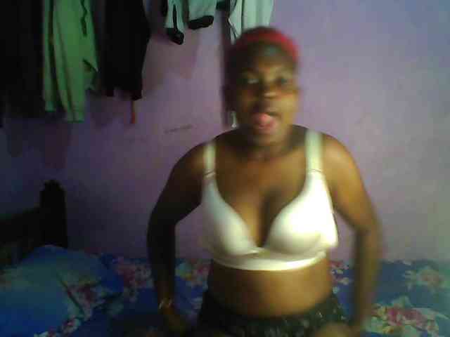 Thickblackebony webcam