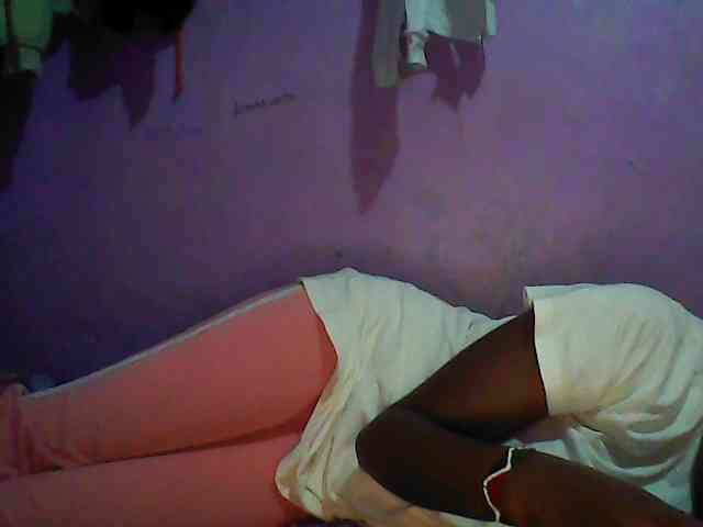 Thickblackebony webcam