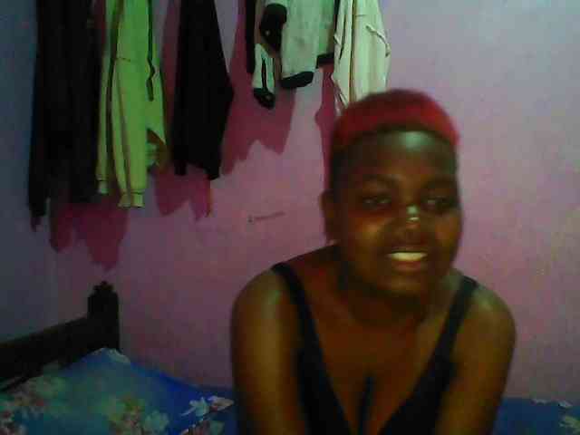 Thickblackebony webcam