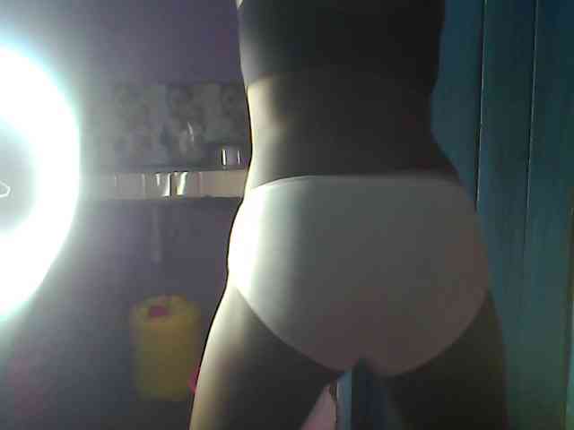 Thickblackebony webcam