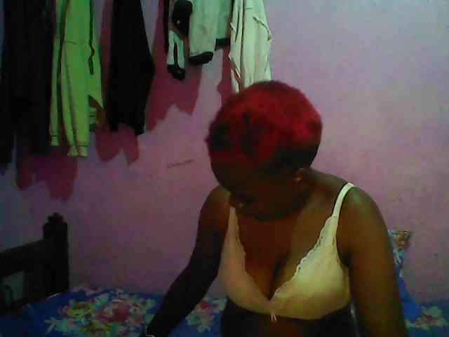 Thickblackebony webcam