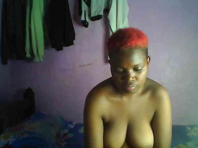 Thickblackebony webcam