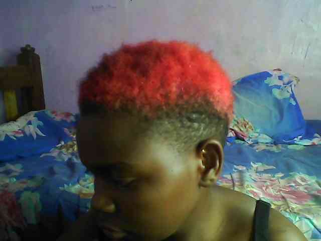 Thickblackebony webcam