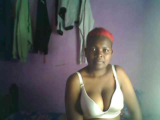 Thickblackebony webcam
