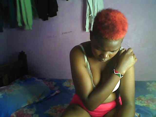 Thickblackebony webcam