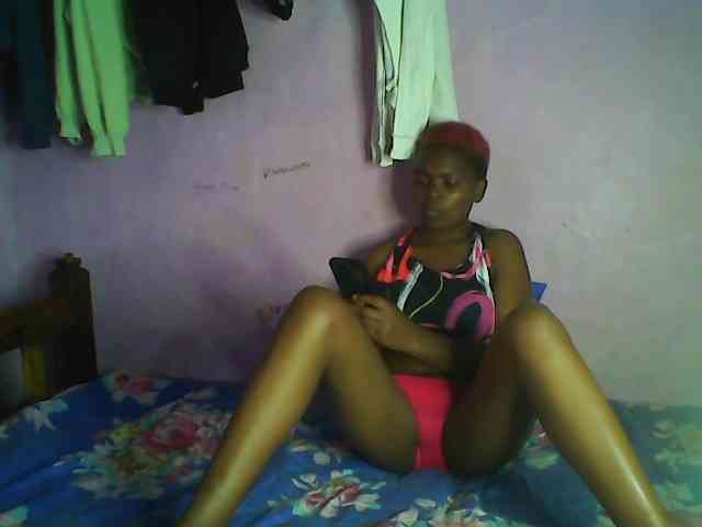 Thickblackebony webcam