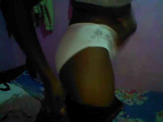 Thickblackebony webcam