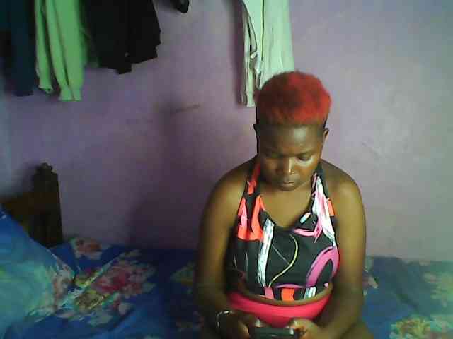 Thickblackebony webcam