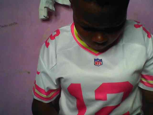 Thickblackebony webcam