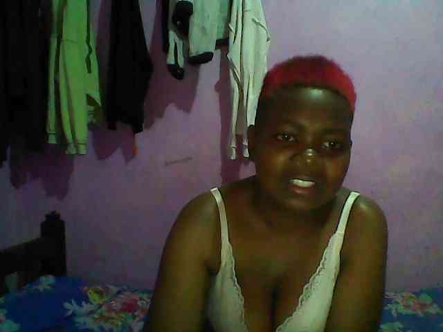 Thickblackebony webcam