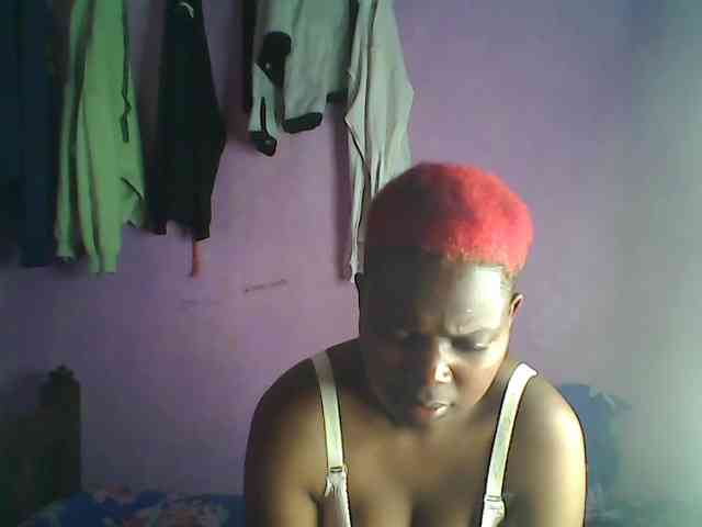 Thickblackebony webcam