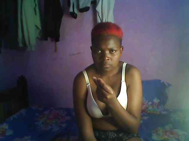 Thickblackebony webcam