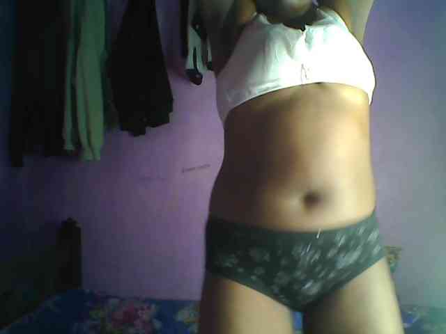 Thickblackebony webcam