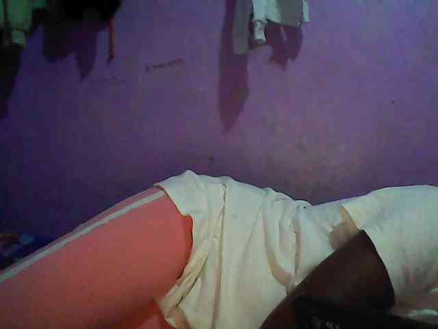 Thickblackebony webcam