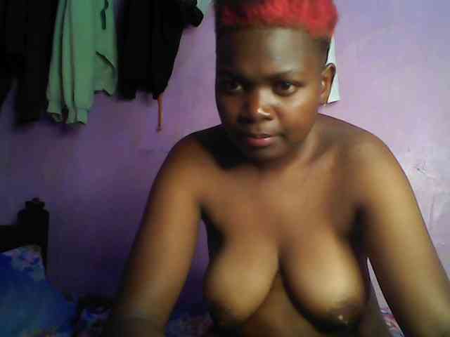 Thickblackebony webcam