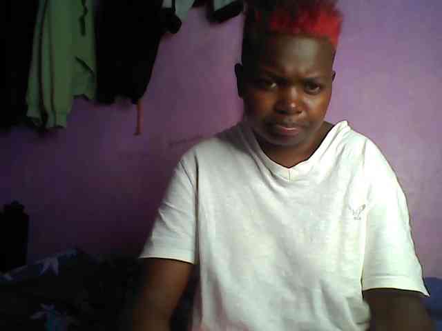 Thickblackebony webcam