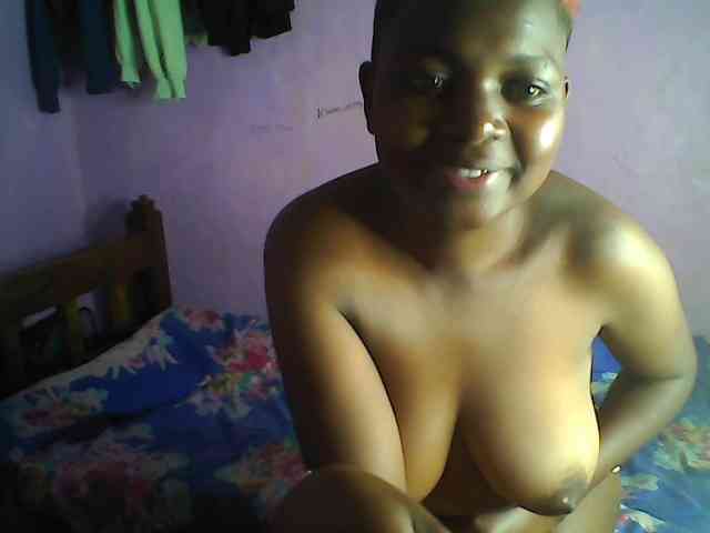 Thickblackebony webcam
