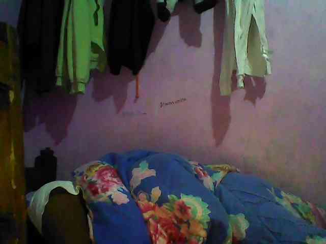 Thickblackebony webcam