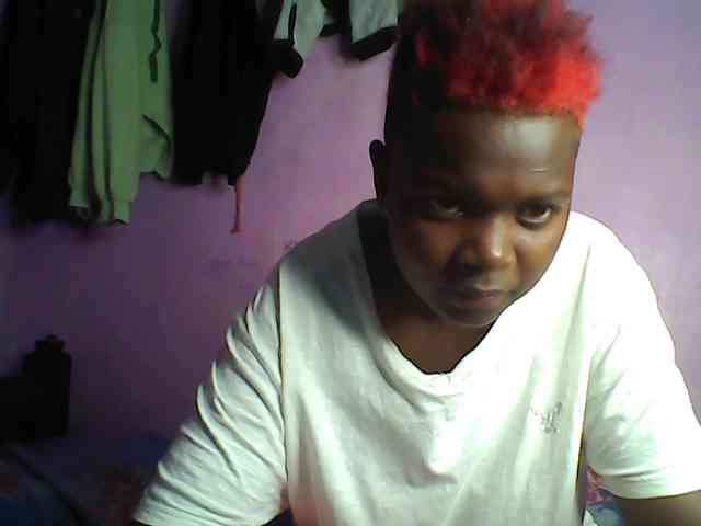 Thickblackebony webcam