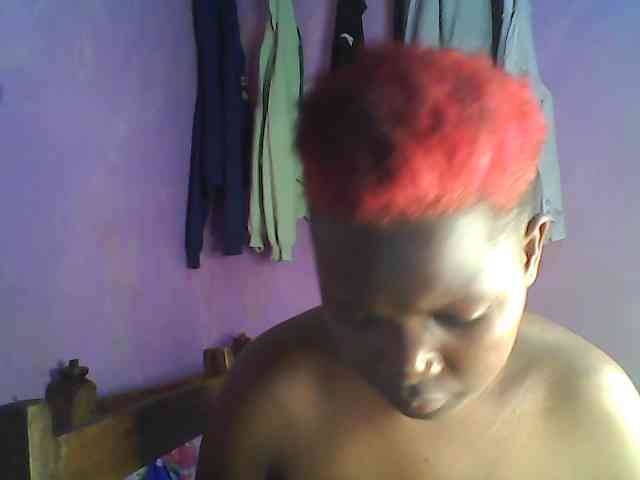 Thickblackebony webcam