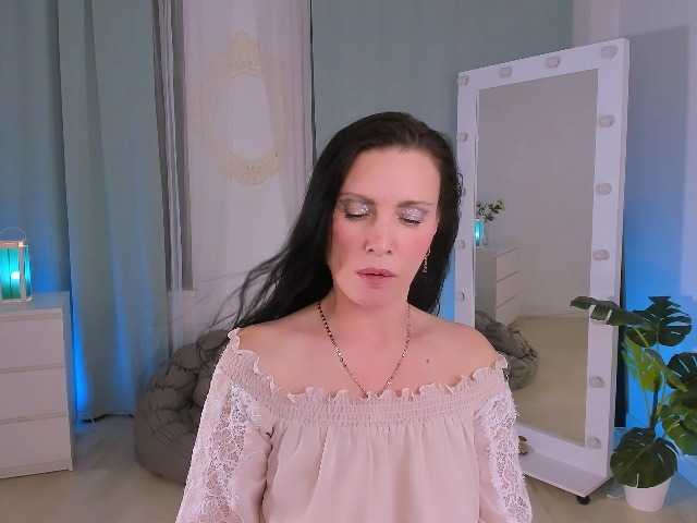 EvanessaJohns's BongaCams show and profile