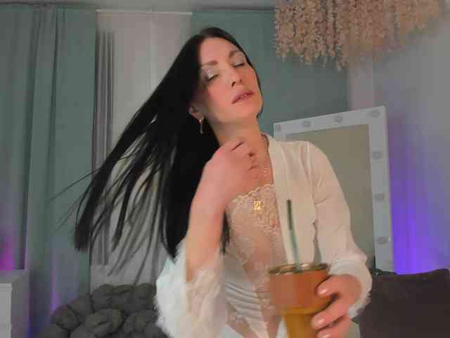 EvanessaJohns webcam