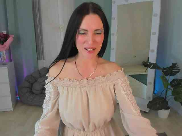 EvanessaJohns webcam