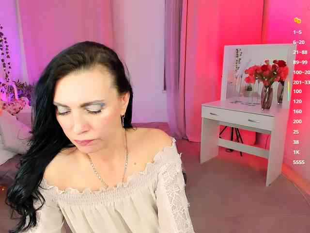 EvanessaJohns webcam