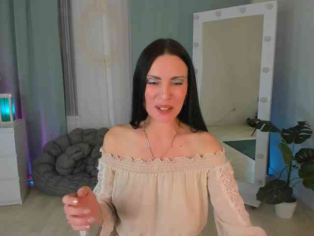 EvanessaJohns webcam