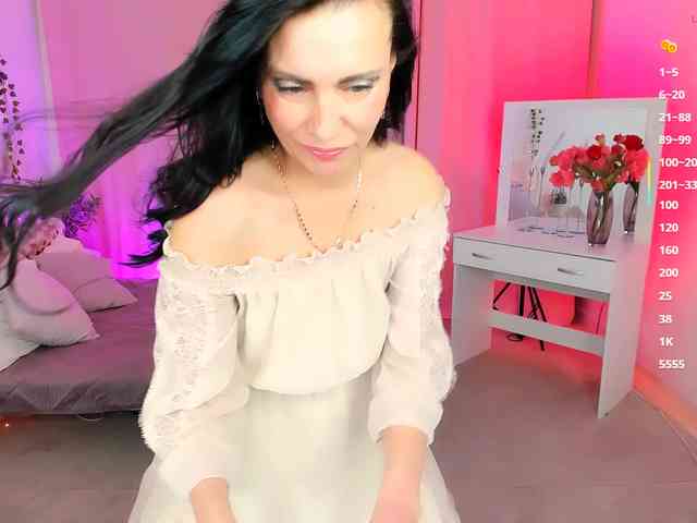 EvanessaJohns webcam