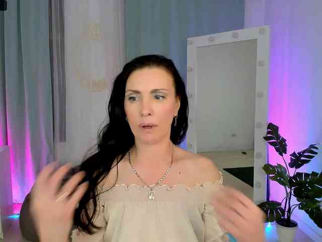 EvanessaJohns webcam