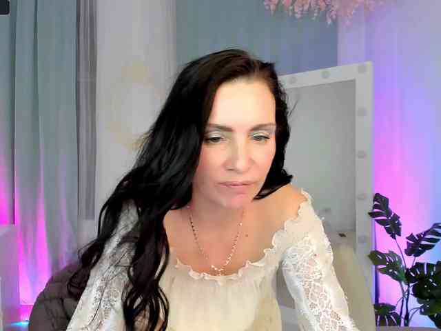 EvanessaJohns webcam