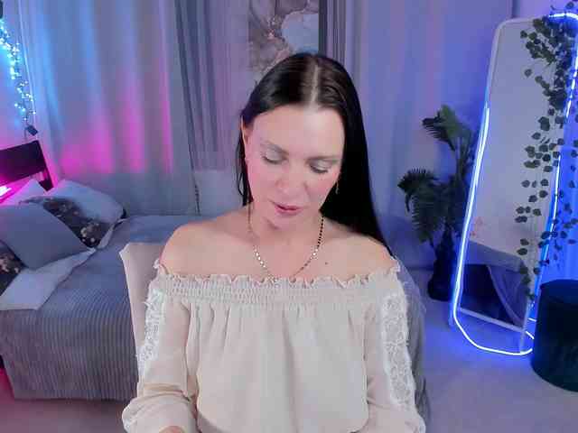 EvanessaJohns webcam