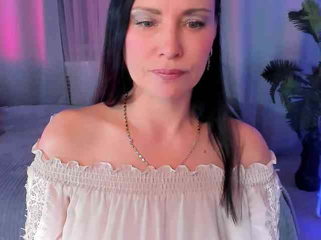 EvanessaJohns webcam