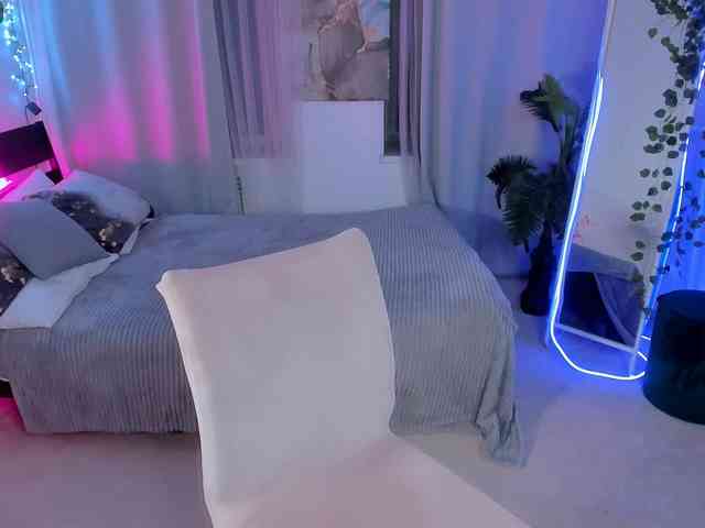 EvanessaJohns webcam