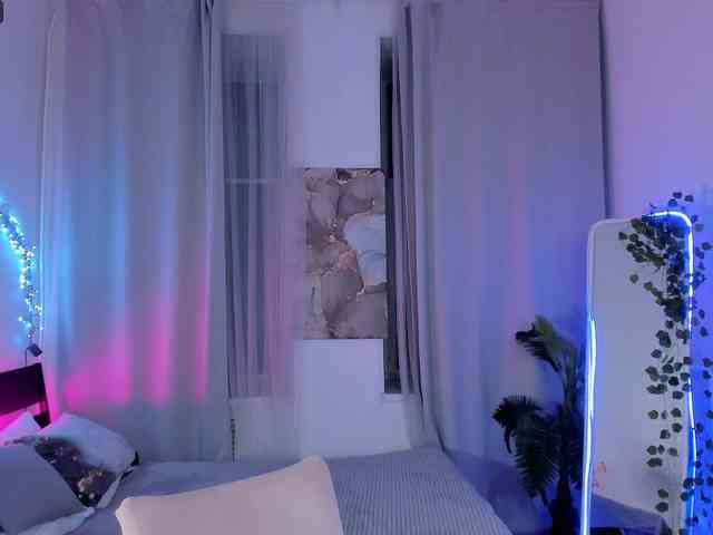 EvanessaJohns webcam