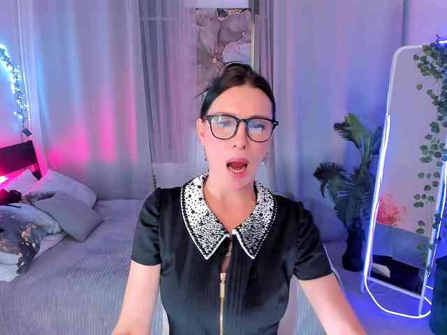 EvanessaJohns webcam