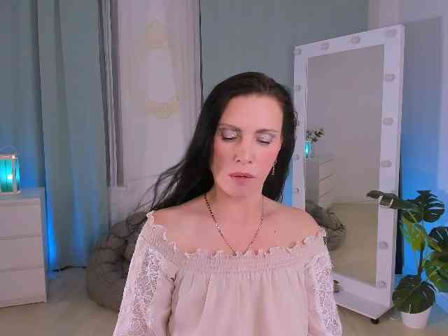 EvanessaJohns webcam