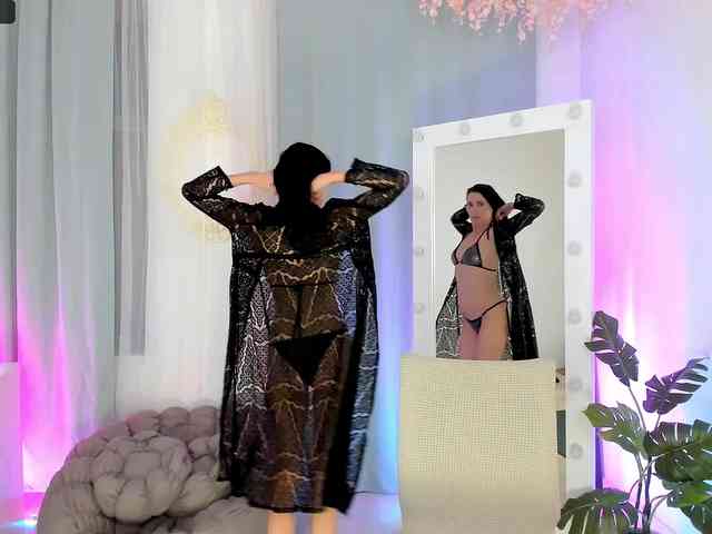 EvanessaJohns webcam