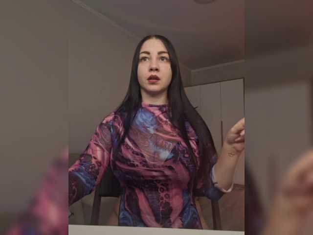 KaRiNa98b's BongaCams show and profile