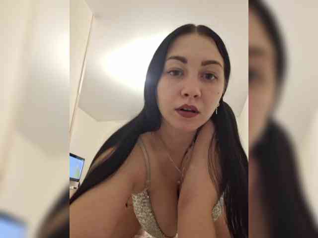 KaRiNa98b webcam