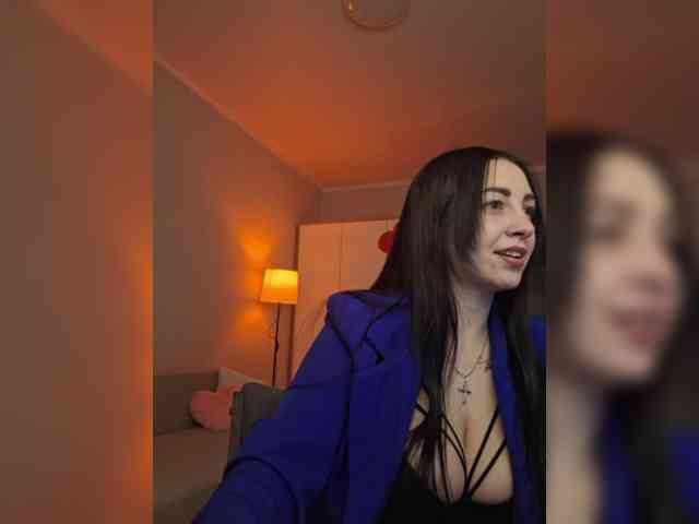 KaRiNa98b webcam