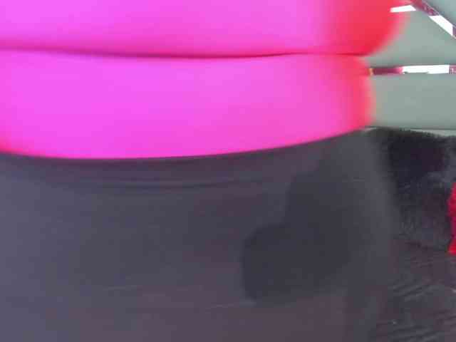 HellenHadsell webcam