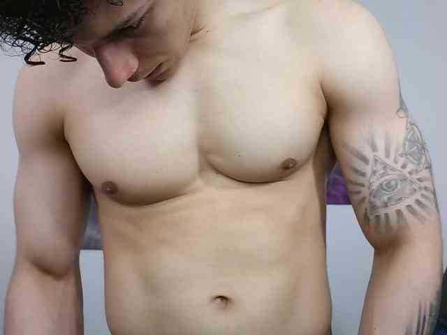 Lysancorvv Live Webcam on BongaCams