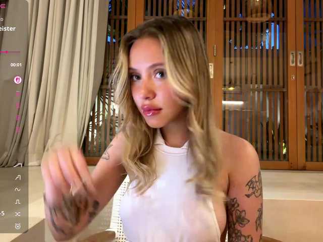 le modèle GladysCely est en webcam porno dans un show sur le site bongacams, il possède les tags suivants: White/Caucasian,Blonde,Shaved