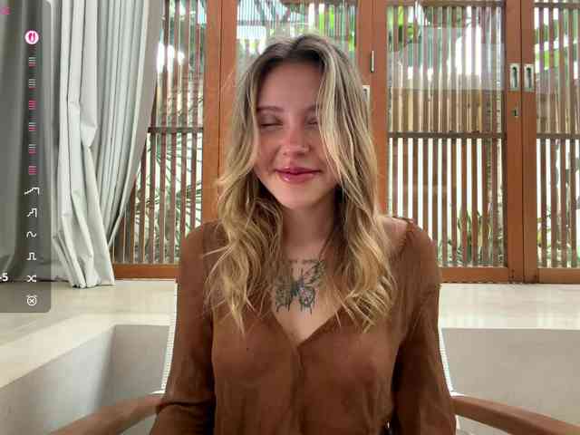 GladysCely GladysCely