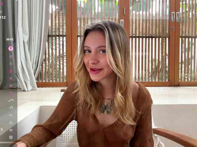 GladysCely GladysCely