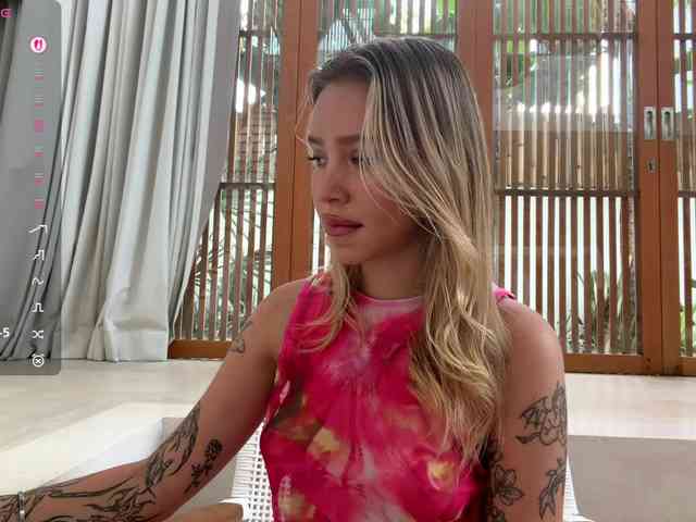 GladysCely GladysCely