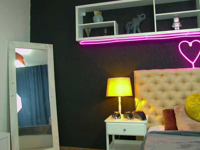 TaniaKarevina's BongaCams show and profile