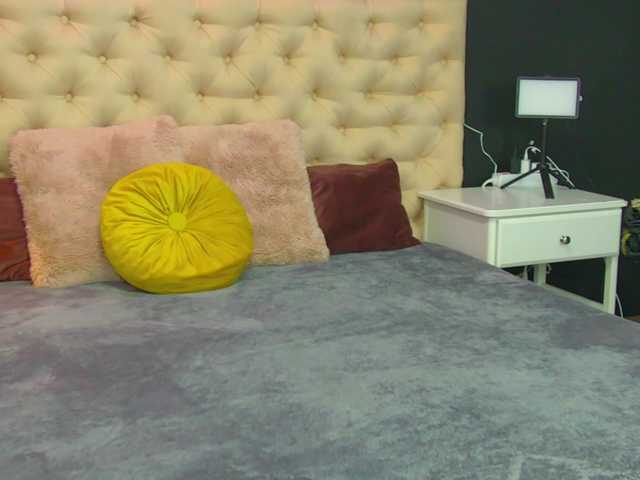 TaniaKarevina's BongaCams show and profile